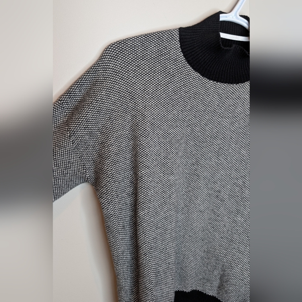 Rachel Zoe Turtleneck Sweater in Black and Gray with Classic Fit - Picture 5 of 9